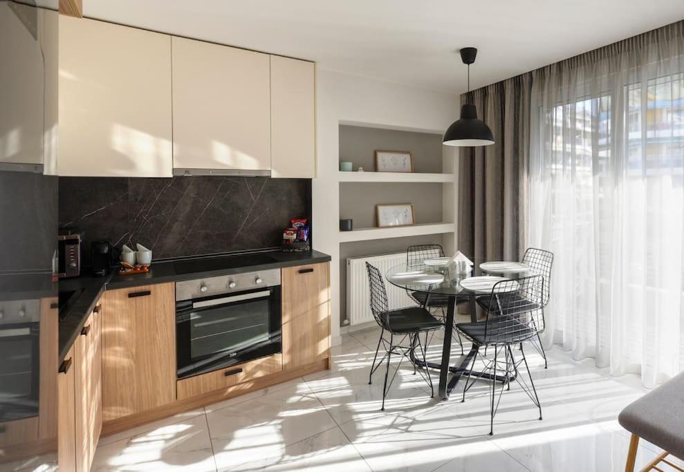 Twin Superior Suites Thessaloniki Exterior foto