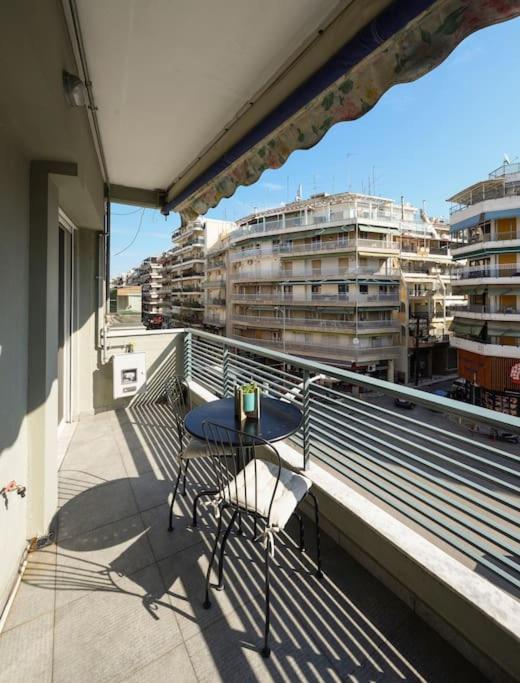 Twin Superior Suites Thessaloniki Exterior foto