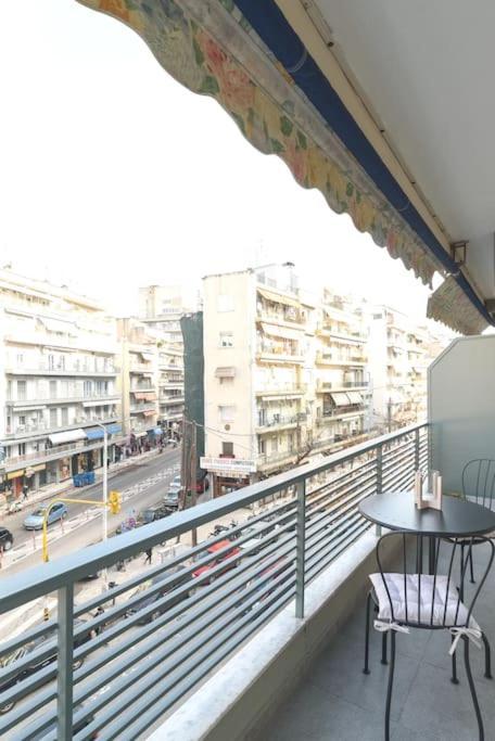 Twin Superior Suites Thessaloniki Exterior foto