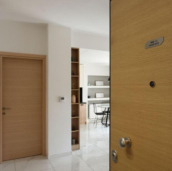 Twin Superior Suites Thessaloniki Exterior foto